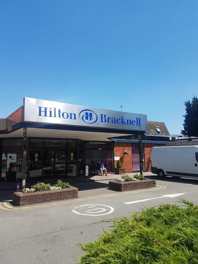 HILTON BRACKNELL